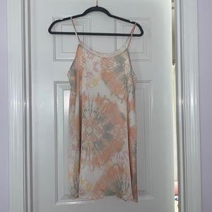 Finley’s Tie dye flowy dress new